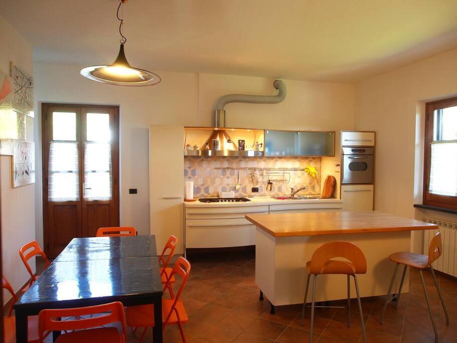 La Casa Di Mario Villa Massa  Exterior photo